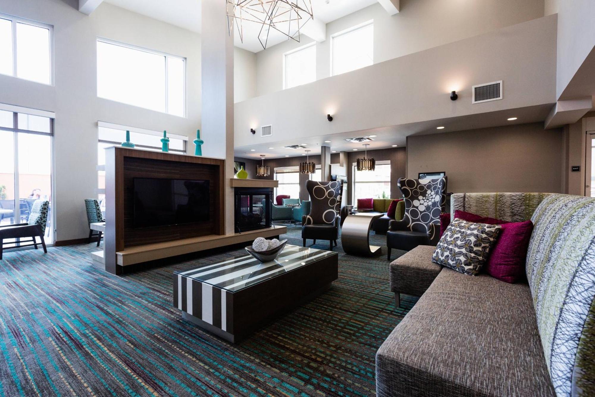 By Marriott Airport Hotel 3*