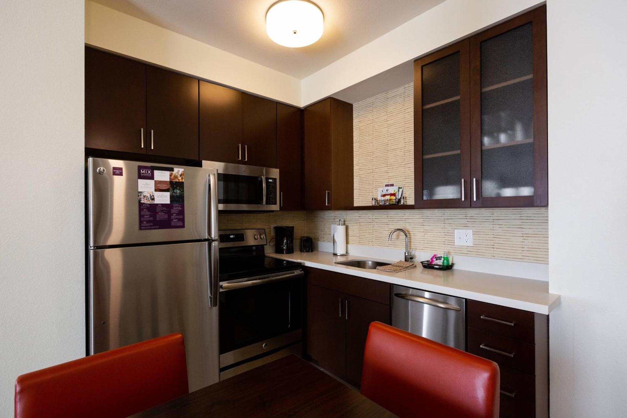 By Marriott Airport Hotel 3*